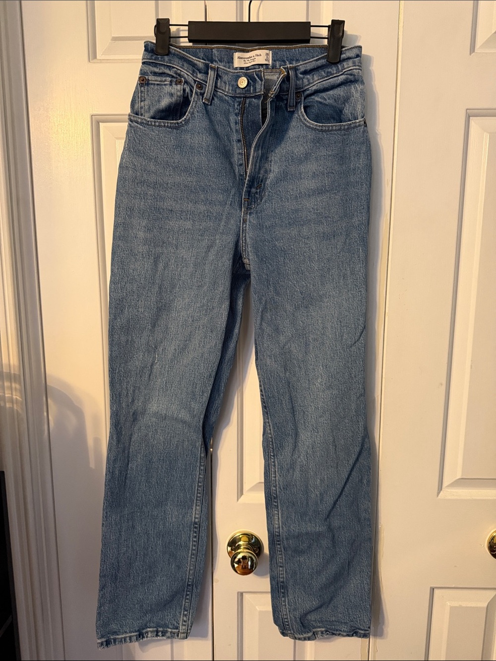 Abercrombie & Fitch Women's Straight Leg Jeans - Medium Blue